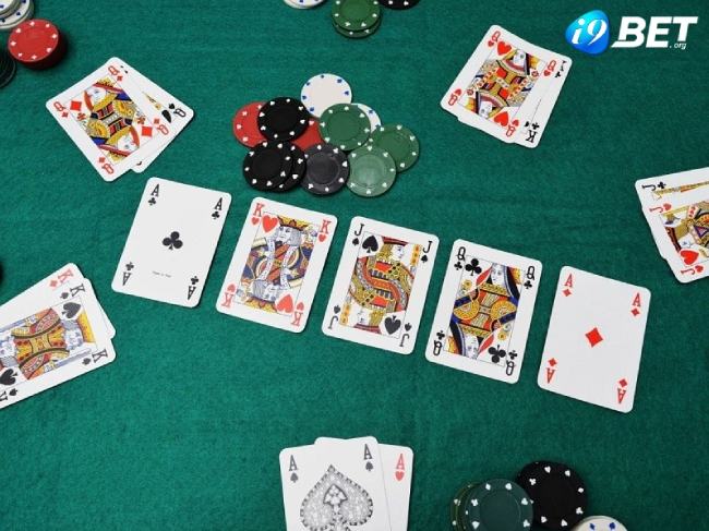 Trang chơi game Bài Poker đổi thưởng online uy tín (ăn tiền thật) 1 Luật chơi Poker đổi thưởng chi tiết