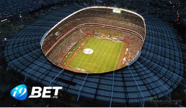 Khám phá những sân cỏ đẹp nhất trên thế giới hiện nay 3 Khám phá những sân cỏ đẹp nhất trên thế giới hiện nay