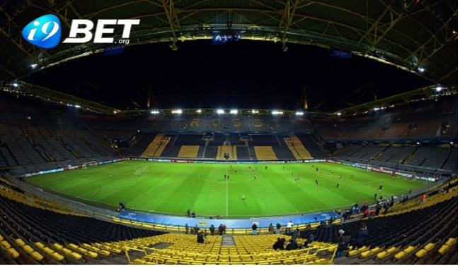 Khám phá những sân cỏ đẹp nhất trên thế giới hiện nay 1 Khám phá những sân cỏ đẹp nhất trên thế giới hiện nay