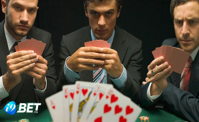 Cách chơi xì tố online luôn thắng, giỏi như cao thủ 4 Cách chơi xì tố online luôn thắng, giỏi như cao thủ